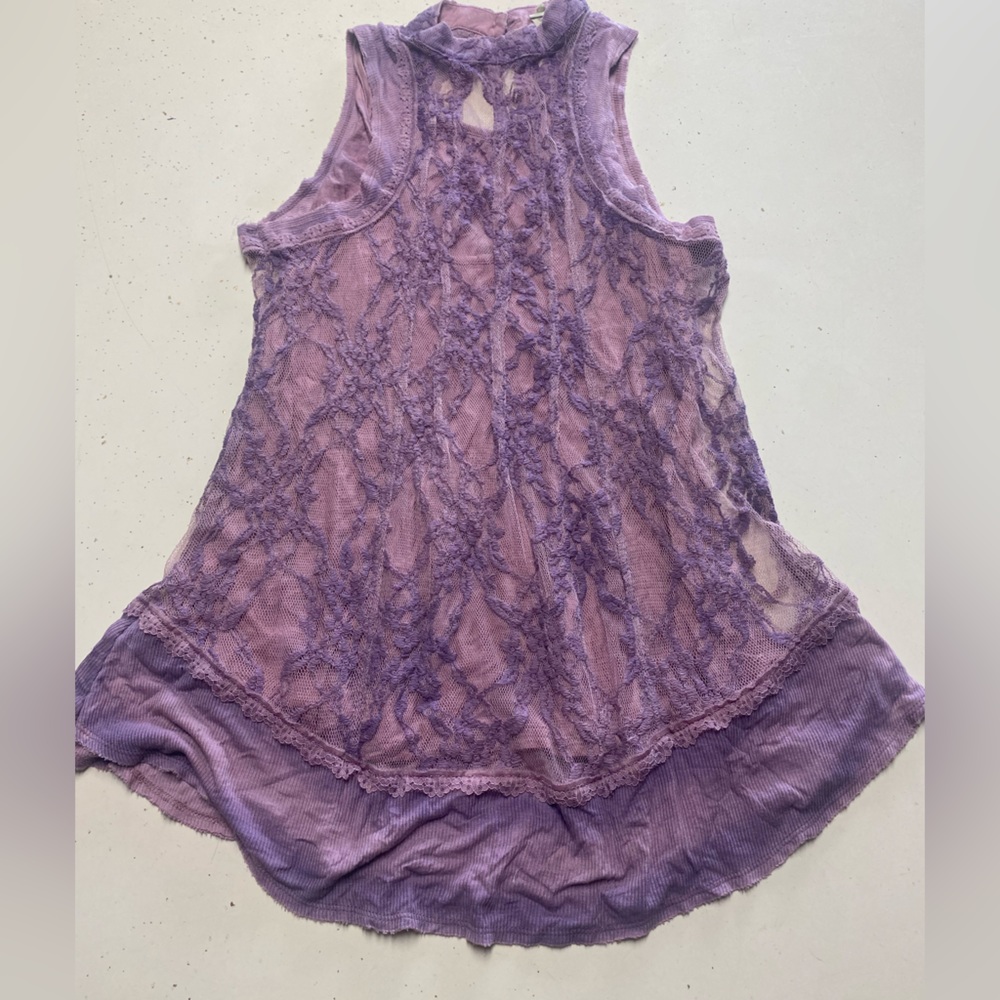 Buckle Lace Lined Top